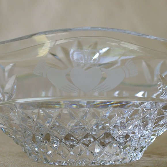 Galway Claddagh Blarney Pattern Oval Crystal Bowl - Picture 13 of 14